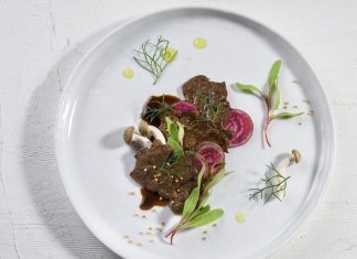 Создан первый в мире лабораторный стейк