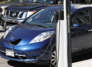 Штат Колорадо начинает бороться с несправедливостью по отношению к владельцам электромобилей