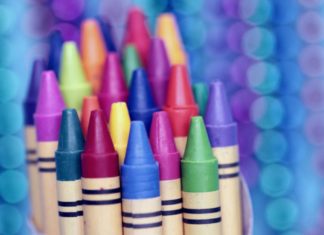 Amazon предотвращает продажу токсичных письменных принадлежностей