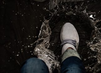 Созданы необычные непромокаемые кроссовки V-TEX