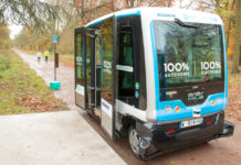 EasyMile представила обновленные автономные шаттлы EZ10