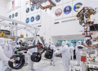 НАСА подготавливает ровер Mars 2020 для одноименной космической миссии