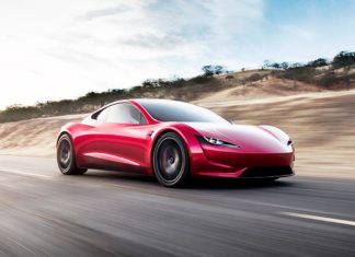 Tesla добавит в свои машины поддержку YouTube и Netflix