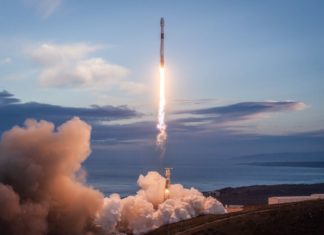 SpaceX объявил о старте программы по доставке маленьких спутников на орбиту
