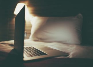 Сон при неярком искусственном свете может быть нездоровым