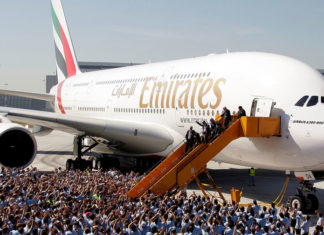 Модель лайнера Airbus А380 выходит из эксплуатации