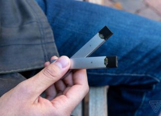 В Индии запретили рекламировать и продавать электронные сигареты