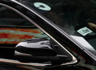 Uber подал в суд на мэрию Нью-Йорка