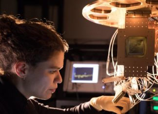 Google работает над новым квантовым процессором