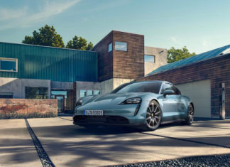 Porsche представляет новую модель Taycan 4S