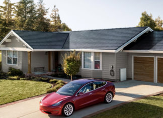 Tesla представила крышу для дома, которая способна зарядить электрокар и все приборы в доме