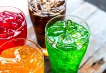 Сладкие напитки могут повысить риск развития хронических заболеваний печени