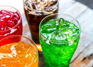 Сладкие напитки могут повысить риск развития хронических заболеваний печени