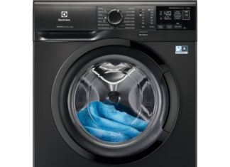 Почему стиральная машина бьёт током и что делать?