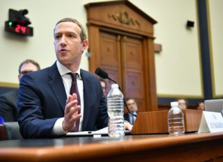 Facebook скоро начнёт тестировать ложную политическую рекламу