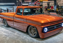 Chevrolet представила электрокар с дизайном почти 60-летней давности