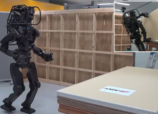 Японские ученые создали “строительного” робота-помощника