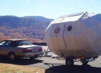 Инженер Rolls-Royce изобрел уникальные жилые капсулы