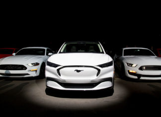 Статистика Mustang Mach-E радует Ford