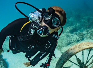 Созданы новые армейские дисплеи для подводников и дайверов