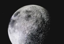 Луна стягивается с течением времени: исследование