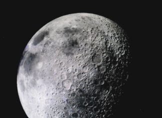 Луна стягивается с течением времени: исследование