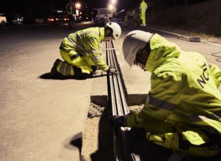 В Швеции установили специальную электро-дорогу