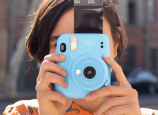 Fujifilm радует новой камерой мгновенной печати INSTAX Mini 11