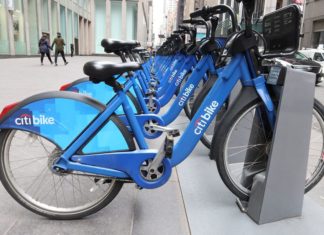 Lyft предоставит всем медицинским работникам бесплатный доступ к своим велосипедам