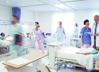 Пациенты многих больниц обладают повышенным риском подхватить некоторые супербактерии