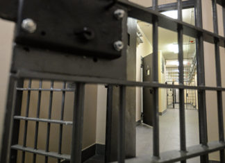 Особенности перевода денег осужденным в СИЗО и ИК