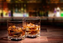 В Японии создали уникальный древесный алкоголь