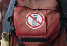 В Нидерландах массово ломают 5G вышки из-за страха перед коронавирусом