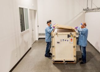 Amazon построит собственные лаборатории для проведения тестов на COVID-19 для своих сотрудников