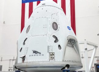 НАСА и SpaceX готовят запуск шаттла Crew Dragon в мае