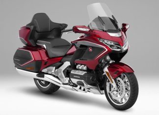 Мотоциклы Honda Gold Wing обзавелись Android Auto