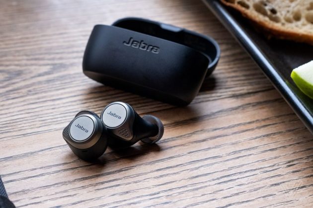 Сколько заряжать гарнитуру блютуз jabra