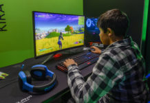 Epic Games убрала из Fortnite полицейские машины чтобы поддержать протестующих