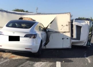 В Тайване произошла авария с участием электромобиля Tesla