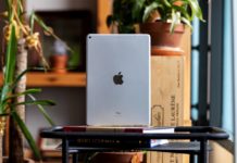 Apple дарит всем студентам бесплатные AirPod