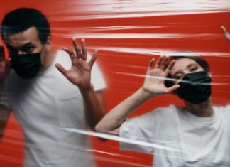 Центр CDC опубликовал новые рекомендации по борьбе с COVID-19