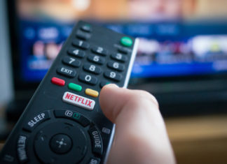 Netflix тестирует функцию воспроизведения случайного фильма/сериала