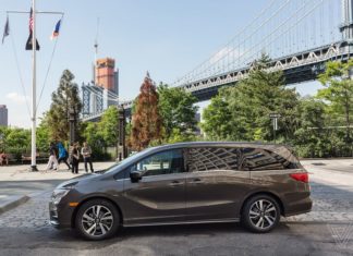 Honda отзывает 608 000 своих внедорожников из-за ошибки в ПО