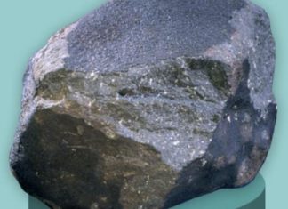 Хондритовые астероиды могли стать причиной огромного объема воды на Земле