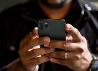 iOS 14 предоставила свободу выбора браузера, и сразу же её забрала