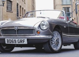 RBW Electric Classic Cars создает свою версию MGB Roadster