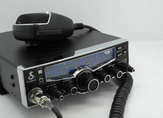 Для чего нужна авиационная радиостанция?