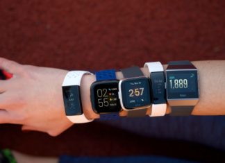 Умные часы Fitbit Sense и Versa 3 получают поддержку Google Assistant