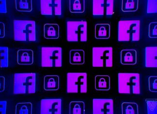 Facebook требует от модераторов следить за комментариями в сообществах