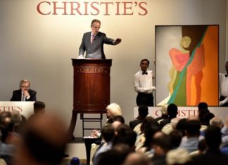 Аукцион Christie’s выставит редкое фото Нила Армстронга на продажу